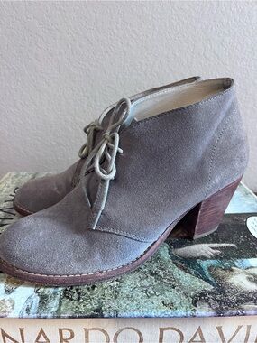 Boden Women's EUR 40 Taupe Suede Lace-Up Block Heel Prairie Booties US 8.5